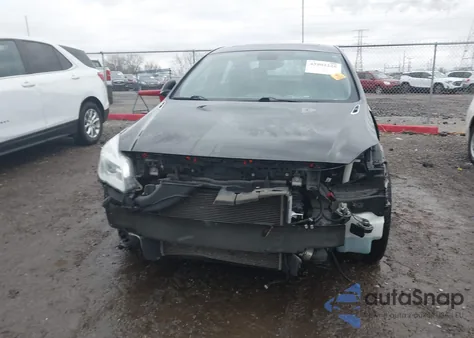 2014 Buick Regal Turbo z USA, uszkodzony, nr VIN 2G4GK5EX5E9220464